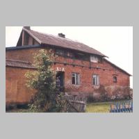 065-1003 Moterau, 15. Juni 1993 - Das Anwesen von Ernst Strewinski. Wohnhaus und Schmiede. .jpg